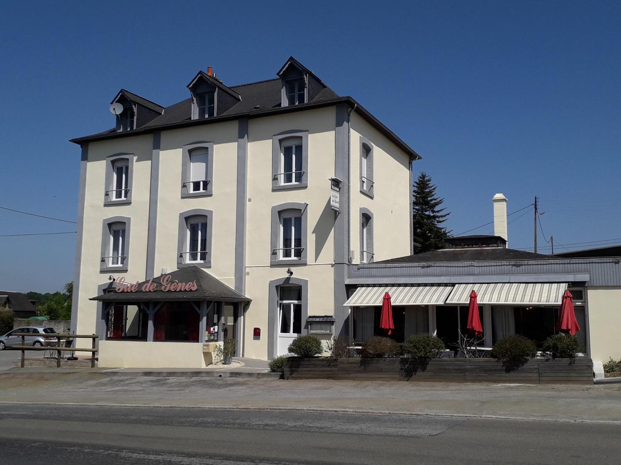 Hotel Le Gue De Genes Ambrieres Les Vallees Zewnętrze zdjęcie