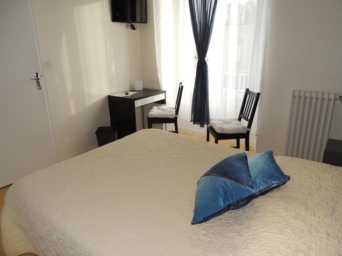 Hotel Le Gue De Genes Ambrieres Les Vallees Zewnętrze zdjęcie